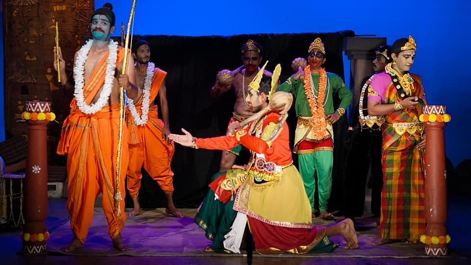 <div class="paragraphs"><p>A scene from play ‘Goruru’, staged by Niranthara troupe.</p></div>