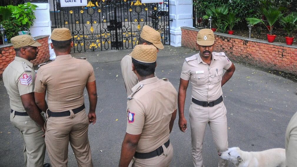 <div class="paragraphs"><p>Representative image of police in Chennai</p></div>