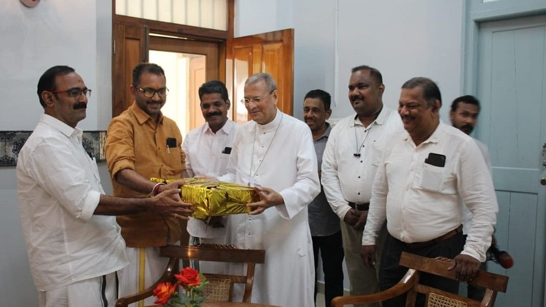 <div class="paragraphs"><p>BJP state chief K Surendran visited Cardinal George Alencherry, the former head of the prominent Syro Malabar Church, at St Thomas Mount in nearby Kakkanad in the morning and conveyed Christmas greetings from Prime Minister Narendra Modi.</p></div>