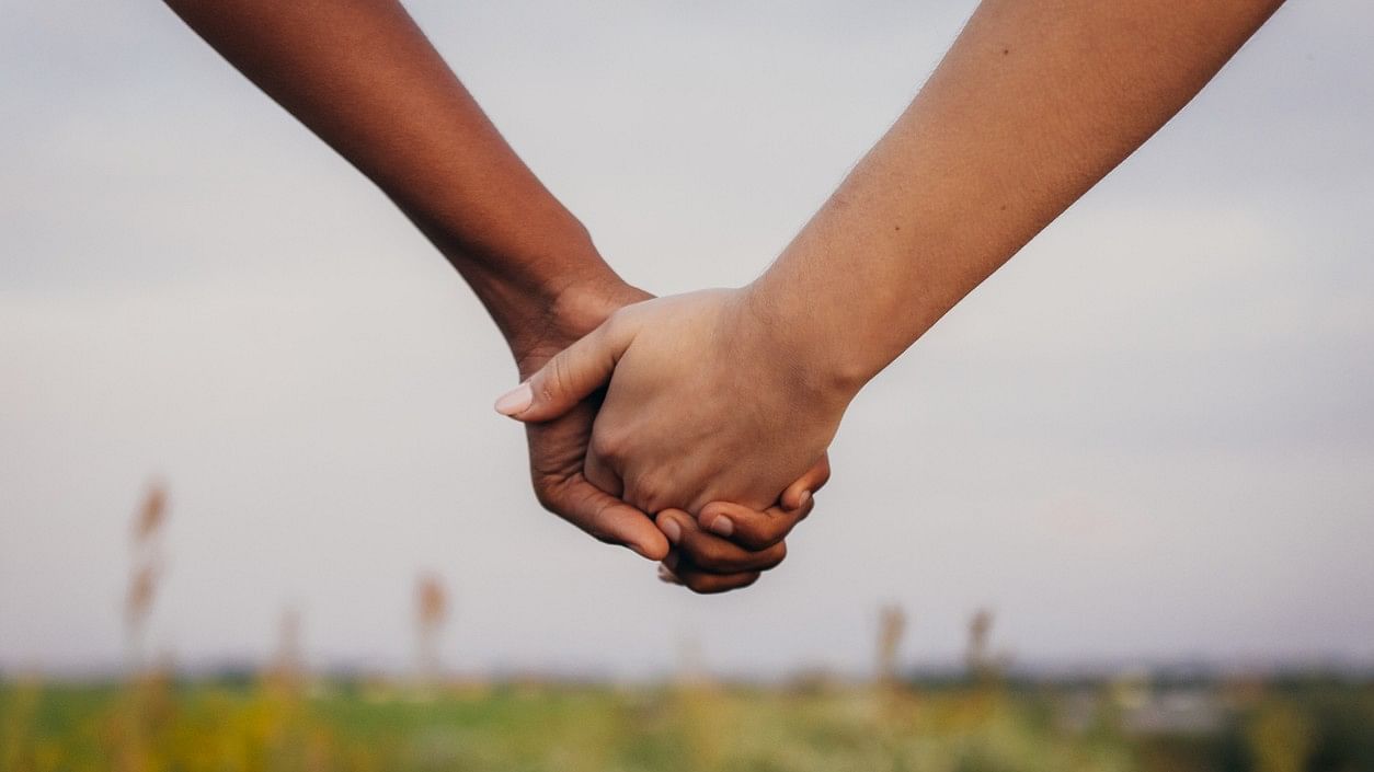 <div class="paragraphs"><p>Representative image of a lesbian couple holding hands</p></div>