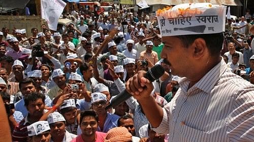 <div class="paragraphs"><p>AAP's Arvind Kejriwal addresses supporters.</p></div>