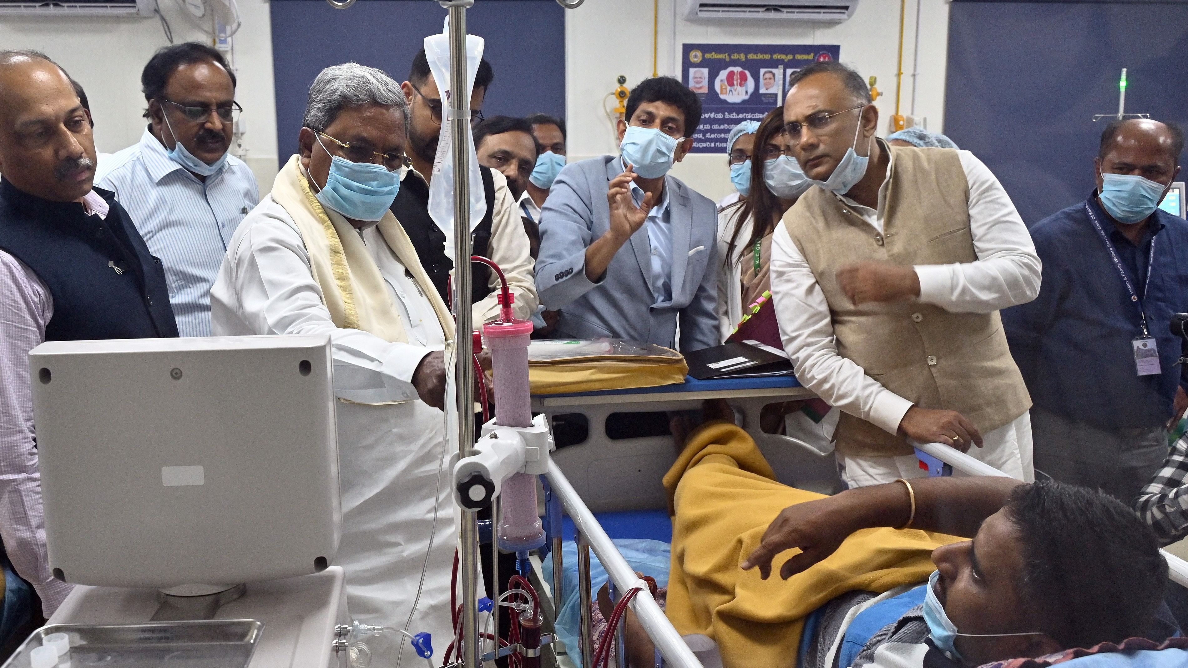 <div class="paragraphs"><p>CM Siddaramaiah at the launch of the free dialysis services.&nbsp;</p></div>