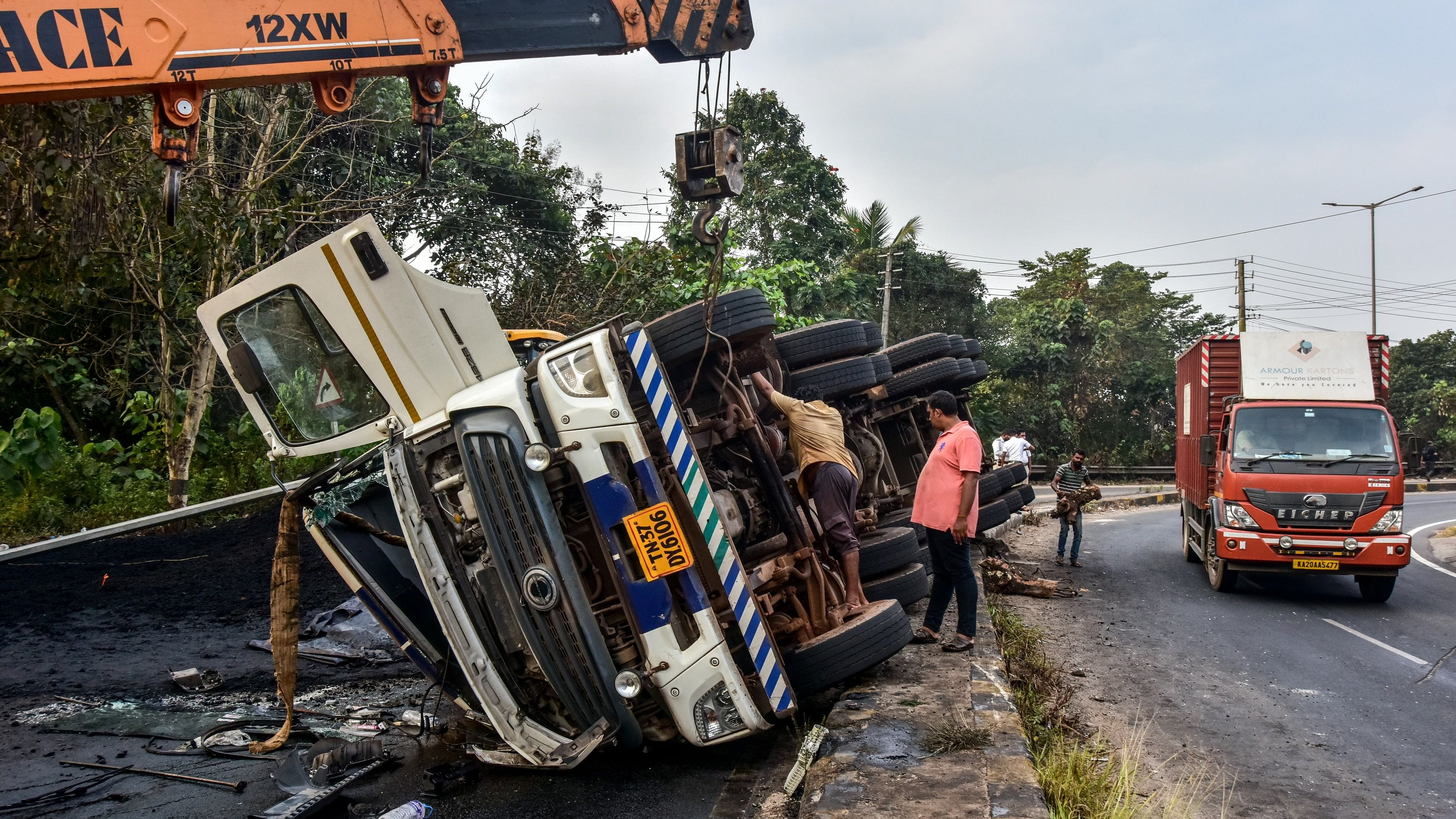 <div class="paragraphs"><p>The recently enacted Bharatiya Nyaya Sanhita provides&nbsp;for imprisonment of up to 10 years and up to Rs 7 lakh in fines for truck drivers causing deadly hit-and-runs through rash or negligent acts. </p></div>