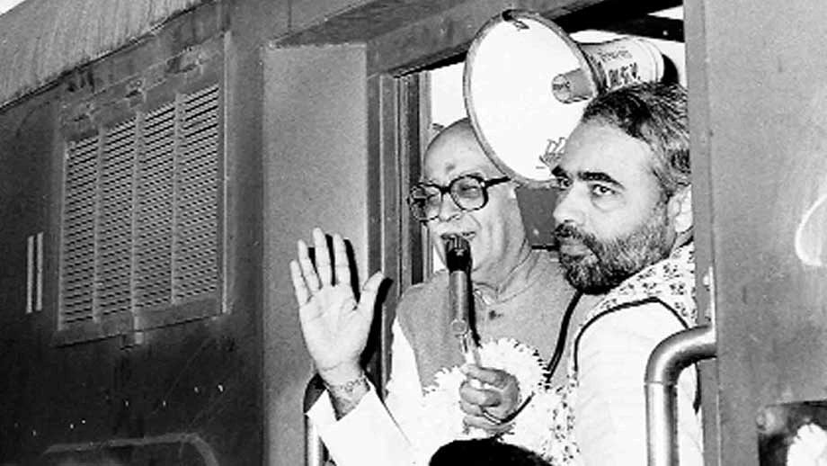 <div class="paragraphs"><p>A young Narendra Modi (right) pictured with his 'mentor' and BJP stalwart L K Advani (left).</p></div>