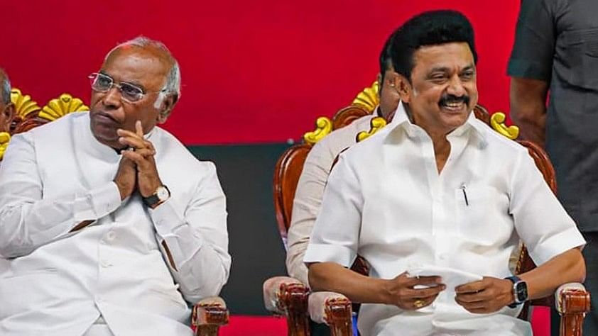<div class="paragraphs"><p>File Photo: Congress President Mallikarjun Kharge and Tamil Nadu CM M K Stalin.  </p></div>