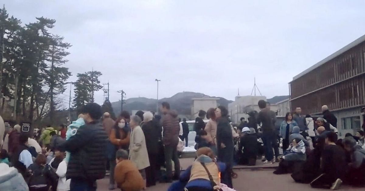 북한과 러시아가 쓰나미 경보를 발령.지진 후 6명이 살아남은 것으로 보인다 북한과 러시아가 쓰나미 경보를 발령.지진 후 6명이 살아남은 것으로 보인다