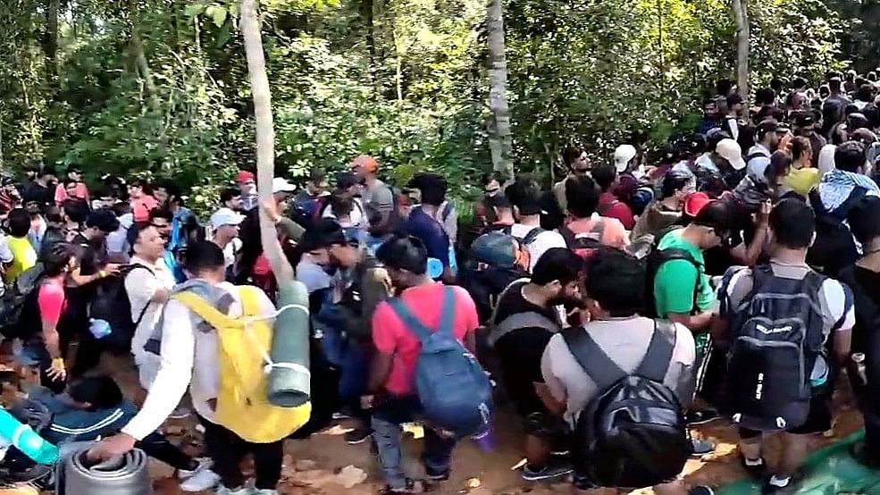 An image extracted from a video taken at the Kumara Parvatha starting point near Kukke Subramanya on January 26 shows hundreds of people thronging the trekking route ahead of the long weekend. 