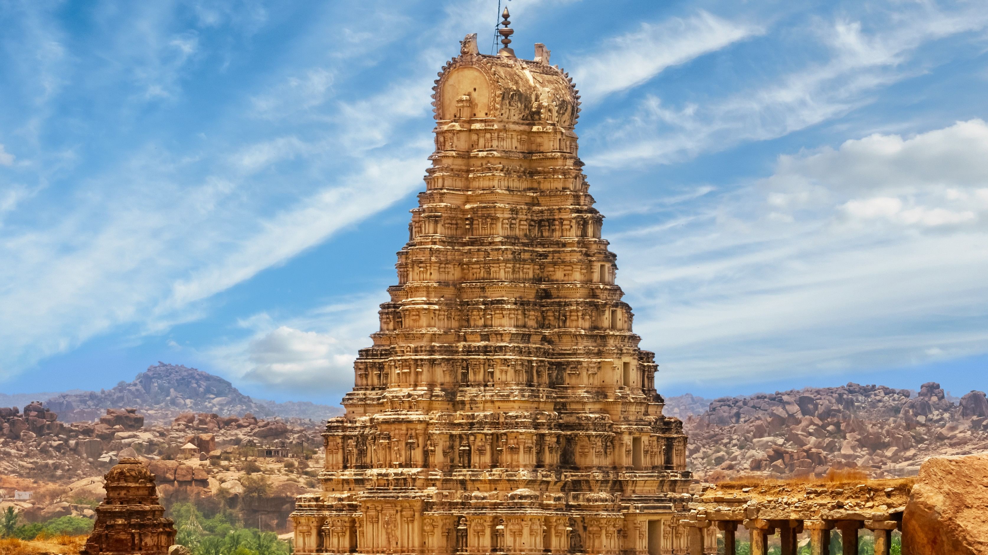 <div class="paragraphs"><p>Virupaksha Temple in Hampi.</p></div>