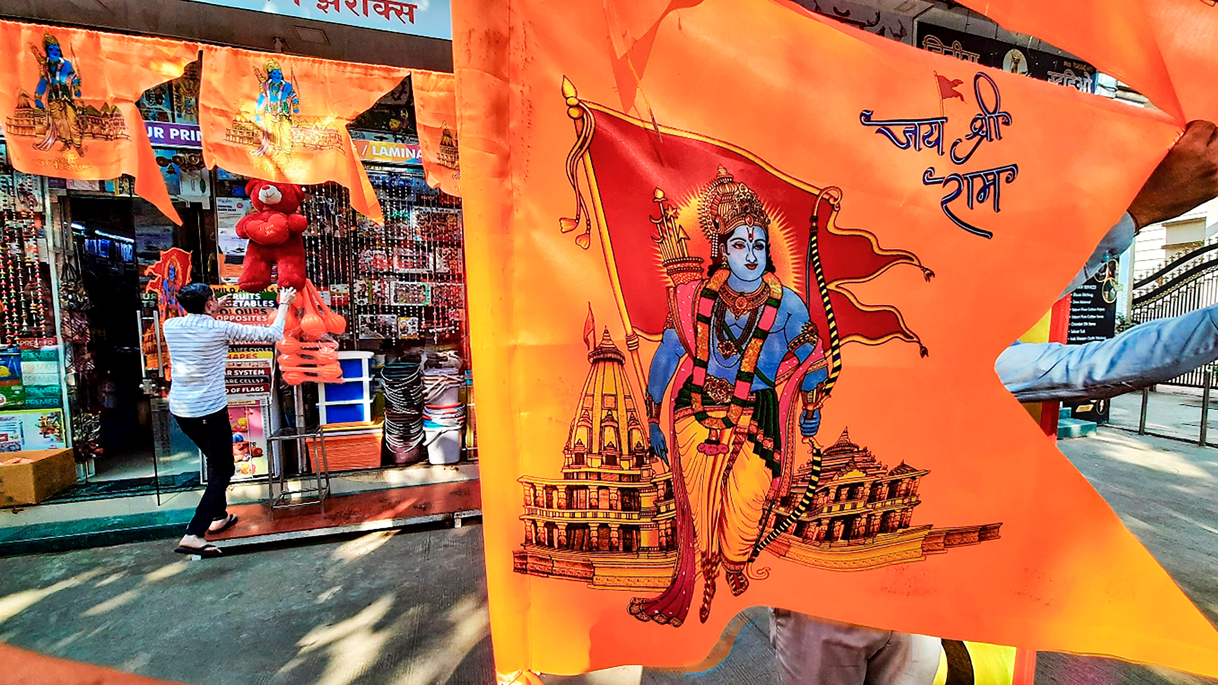 <div class="paragraphs"><p>File Photo: Religious flags being sold at a market, ahead of the consecration ceremony of Ayodhya's Shri Ram Janmabhoomi Temple, in Thane, Maharashtra.</p></div>