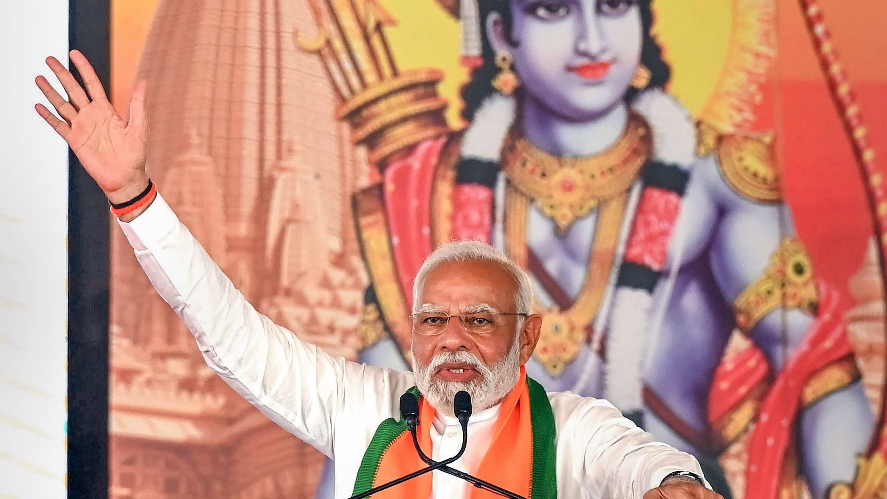 <div class="paragraphs"><p>Prime Minister Narendra Modri addresses a rally in Kochi.</p></div>