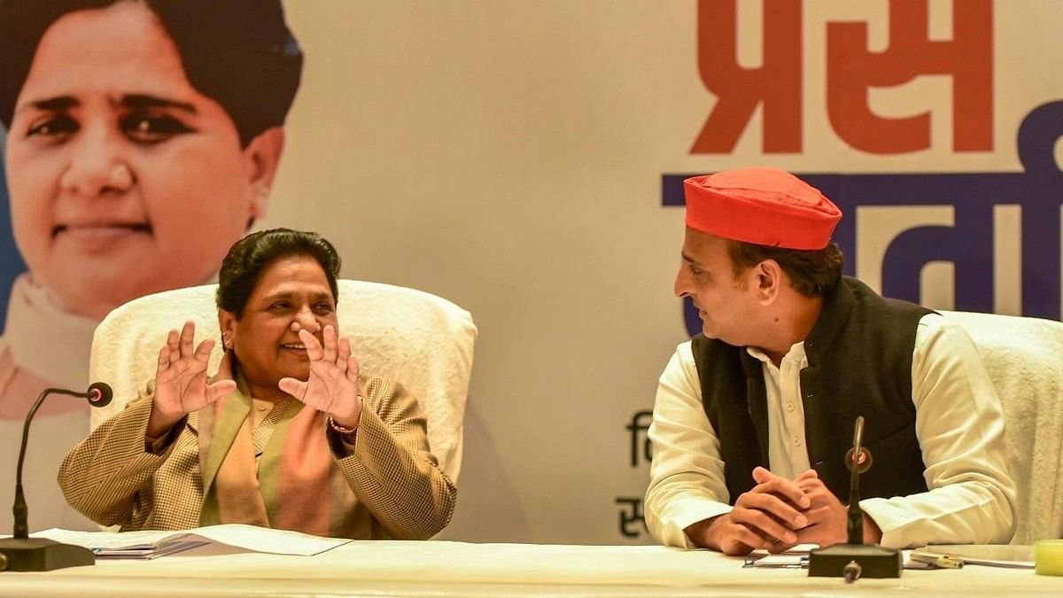 <div class="paragraphs"><p>BSP chief Mayawati with her SP counterpart Akhilesh Yadav</p></div>