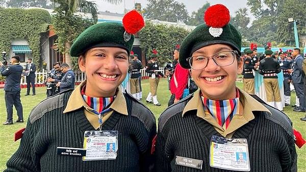 <div class="paragraphs"><p>Twin sisters Ridhi Sharma and Sidhi Sharma, both trained as Kathak dancers, at a reception hosted for NCC cadets by IAF Chief VR Chaudhari in New Delhi.</p></div>