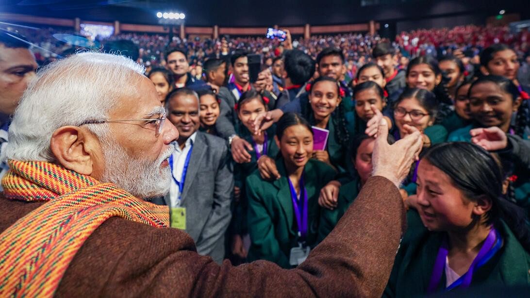 <div class="paragraphs"><p>Prime Minister Narendra Modi interacts with students during the ‘Pariksha Pe Charcha 2024’.</p></div>