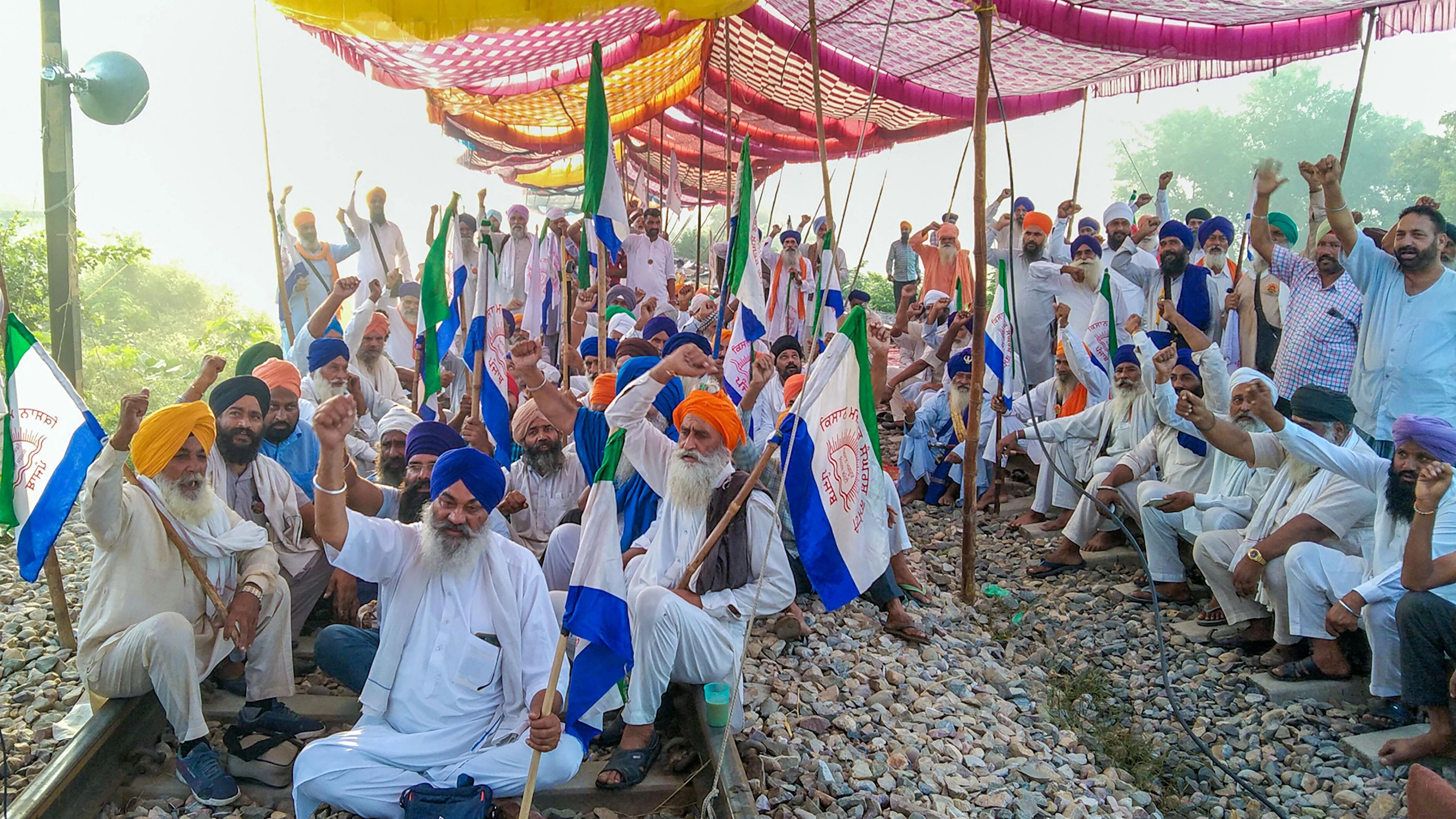 <div class="paragraphs"><p>The gathering of farmers from across north India also announced a 'Delhi Chalo' march to the national capital on February 13.</p></div><div class="paragraphs"><p><br></p></div>