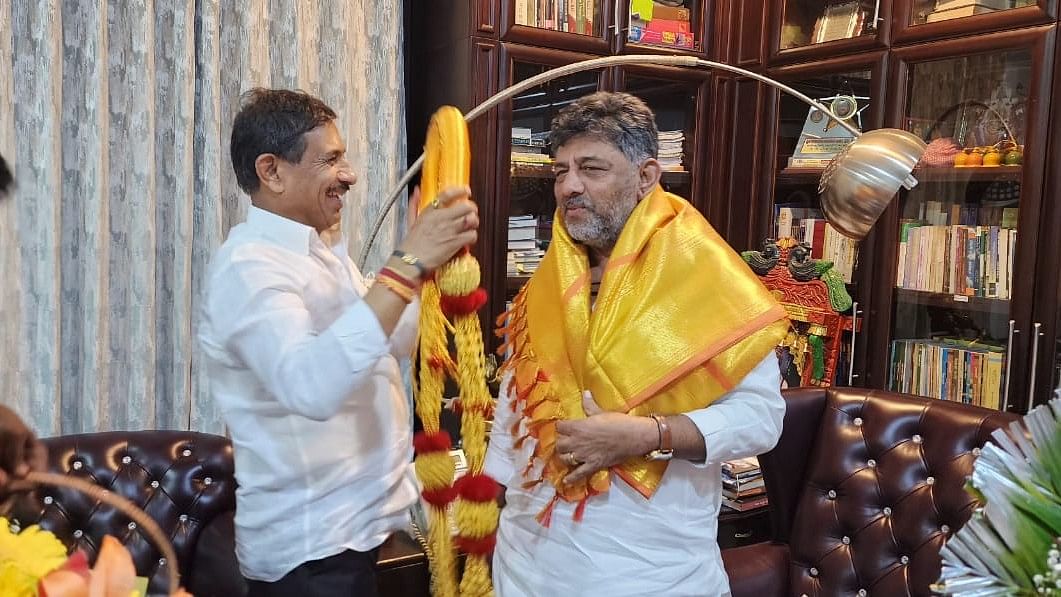 <div class="paragraphs"><p>(Left)&nbsp;Congress MLA H C Balakrishna met Karnataka's Deputy Chief Minister D K Shivakumar recently.</p></div>