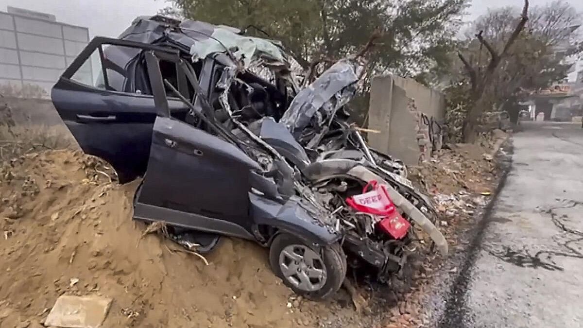 <div class="paragraphs"><p>Wreckage of the vehicle after its collision with a truck  in Sonipat district, Haryana.</p></div>