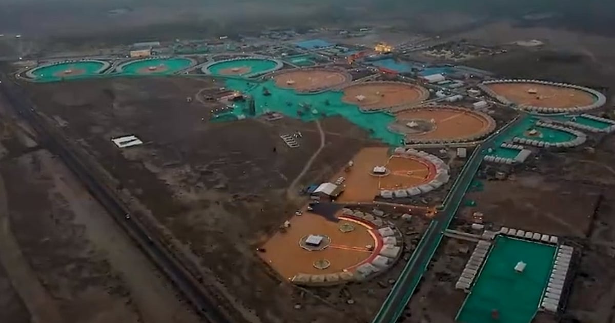 Tableau on Gujarat’s tourism village Dhordo to be showcased in Republic Day parade Tableau on Gujarat’s tourism village Dhordo to be showcased in Republic Day parade