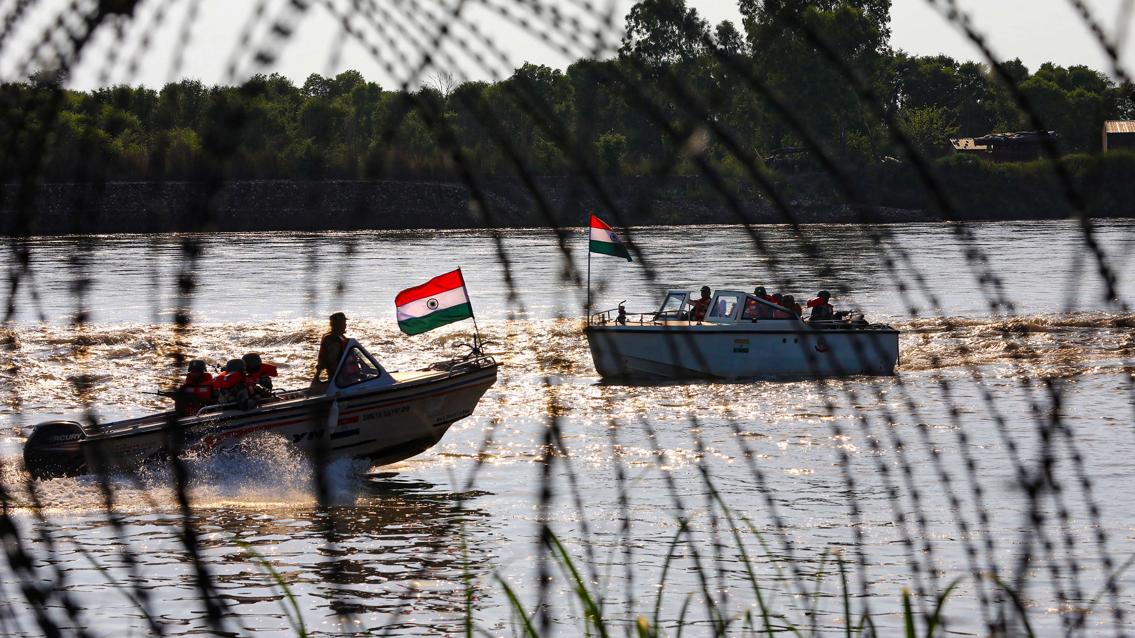 <div class="paragraphs"><p>File photo of BSF jawans patrolling Akhnoor in Jammu.</p></div>