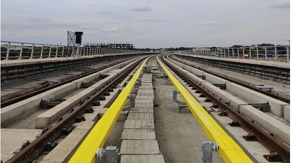 <div class="paragraphs"><p>A view of the metro track on the Yellow Line. </p></div>