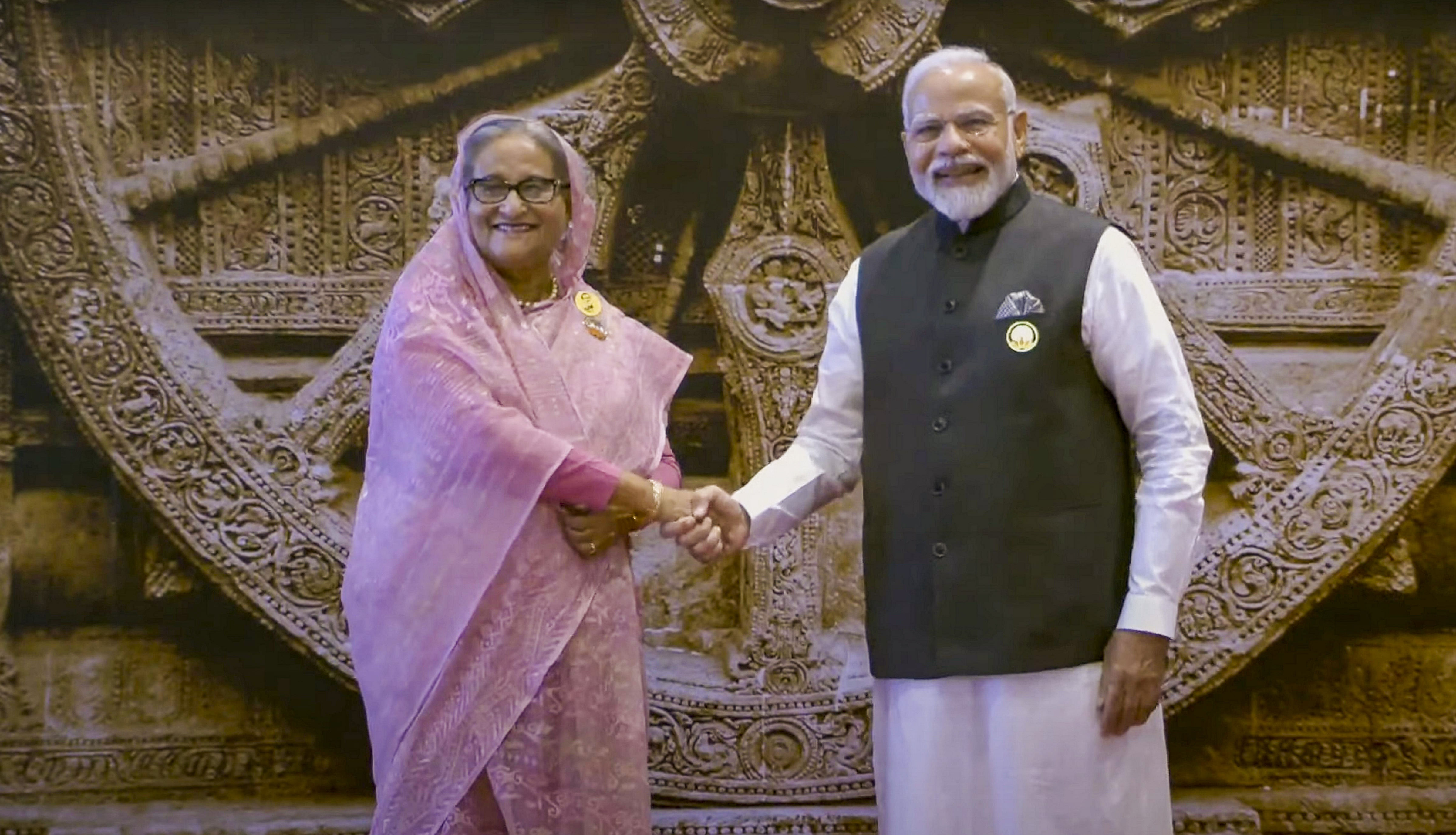 <div class="paragraphs"><p>Prime Minister Narendra Modi with Prime Minister of Bangladesh Sheikh Hasina at the G20 Summit, in New Delhi. </p></div>