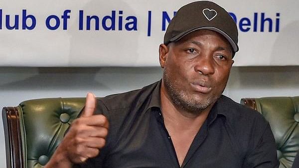 <div class="paragraphs"><p>Brian Lara.</p></div>