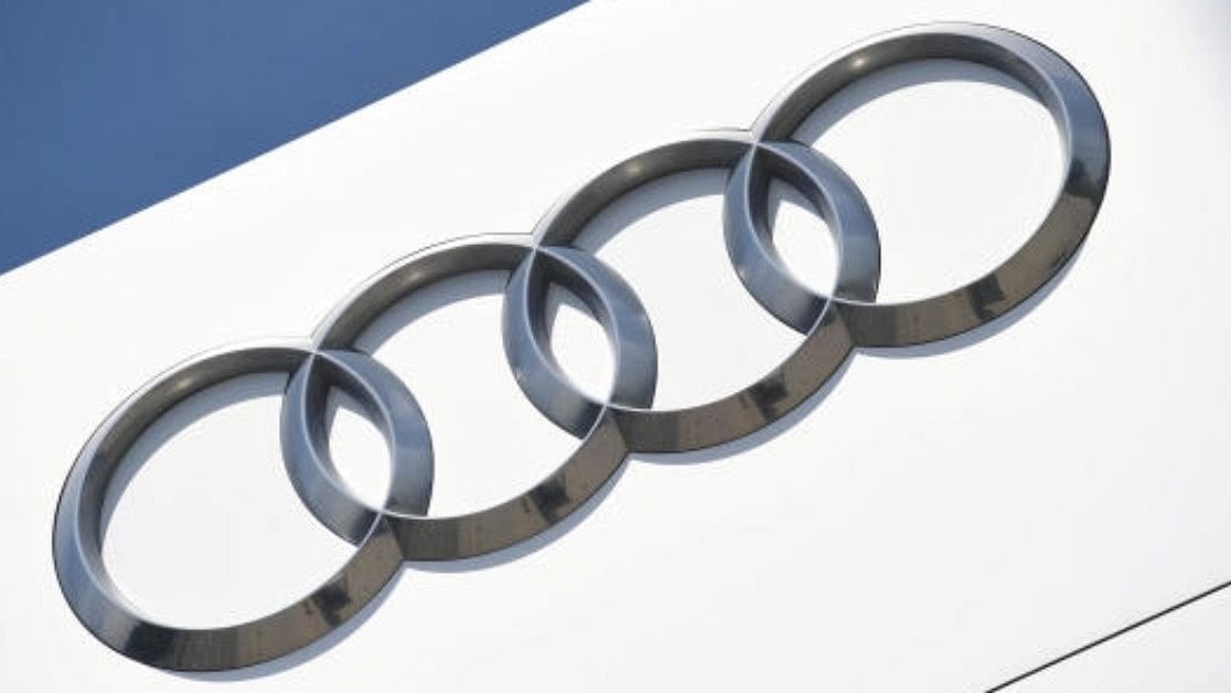 <div class="paragraphs"><p>Audi logo.</p></div>