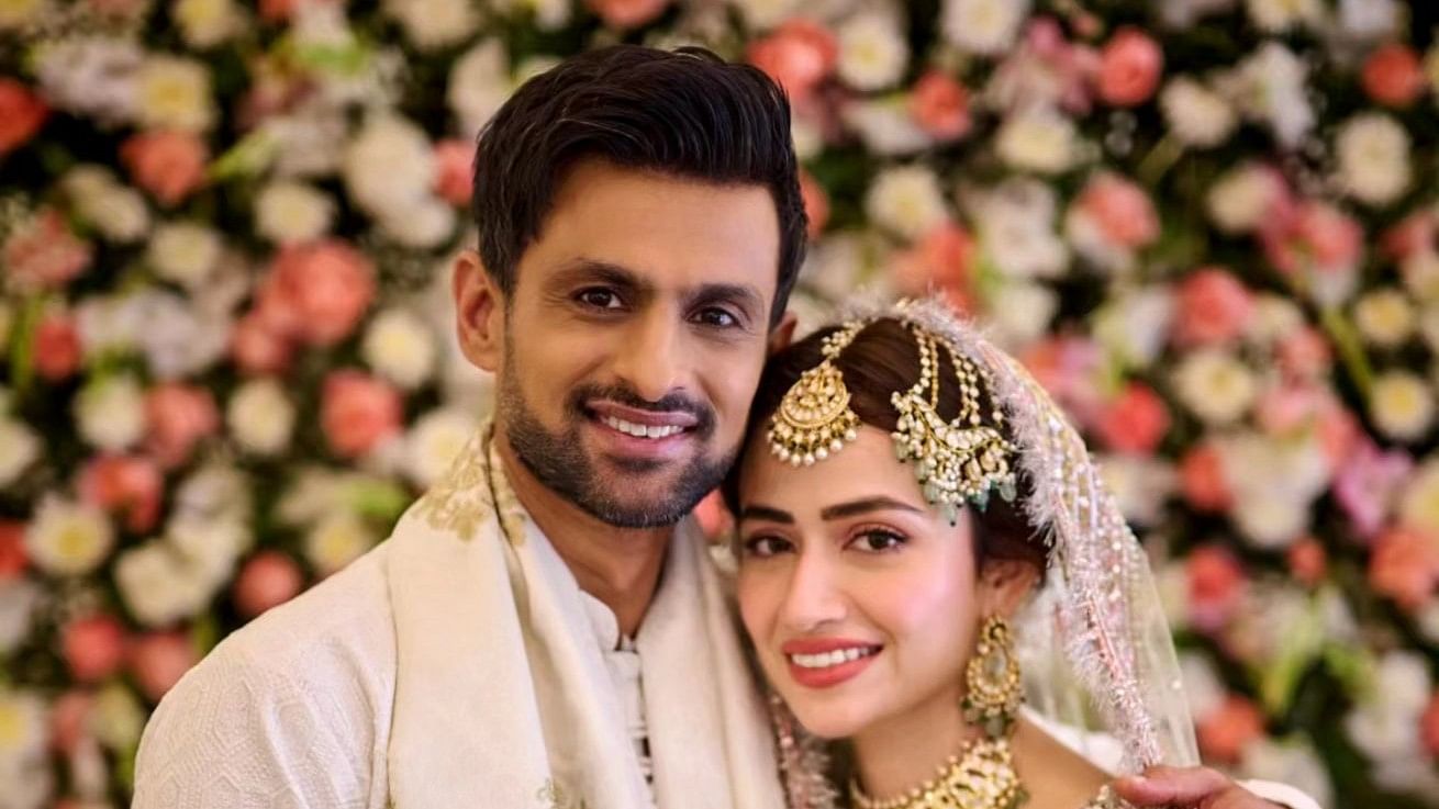 <div class="paragraphs"><p>Shoaib Malik and Sana Javed.</p></div>