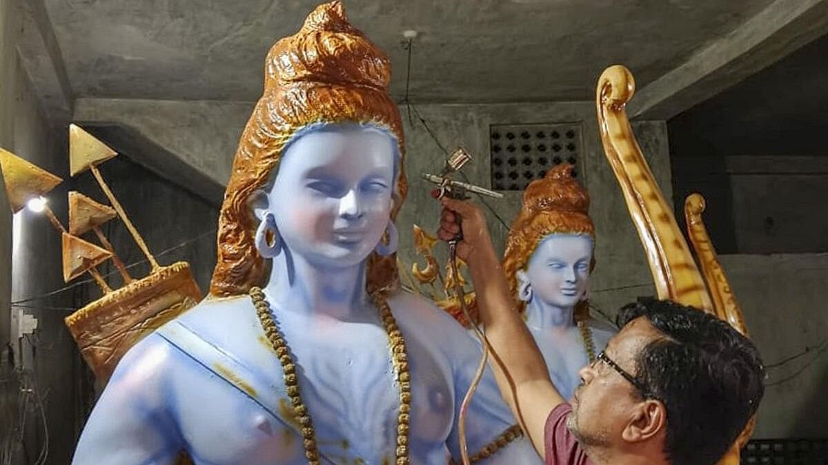 <div class="paragraphs"><p>An artist gives final touches to a Lord Ram statue at Sant Shree Namdeo Maharaj Math, ahead of the Jan 22 consecration of the Ayodhya Ram mandir.</p></div>