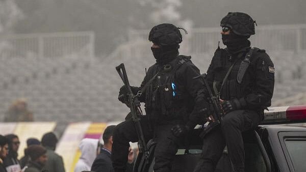 <div class="paragraphs"><p>National Security Guard (NSG) commandos during rehearsal for the Republic Day Parade 2024, in New Delhi, earlier this week.</p></div>