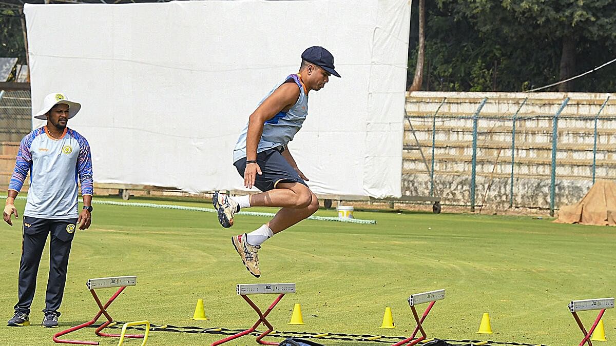 <div class="paragraphs"><p>Cricketer Arjun Tendulkar during a practice session ahead of the Ranji Trophy match between Goa and Karnataka, at Srikantadatta Narasimha Raja Wadeyar Cricket Stadium in Mysuru, Thursday, Jan. 18, 2024.</p></div>