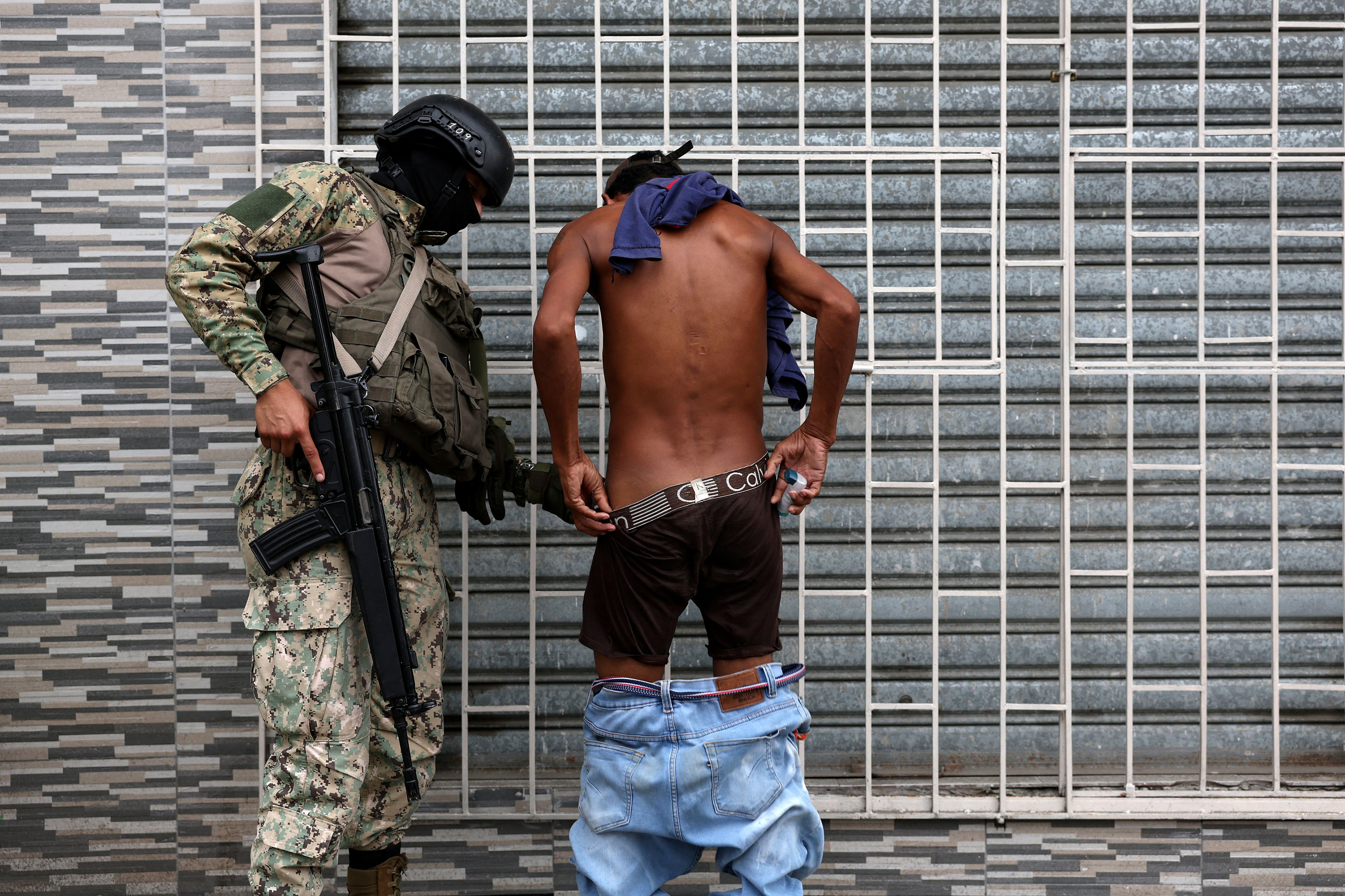 News In Pics January 16 2024   2024 01 15T234340Z 1683952218 RC2KI5AYBPS5 RTRMADP 5 ECUADOR VIOLENCE.JPG