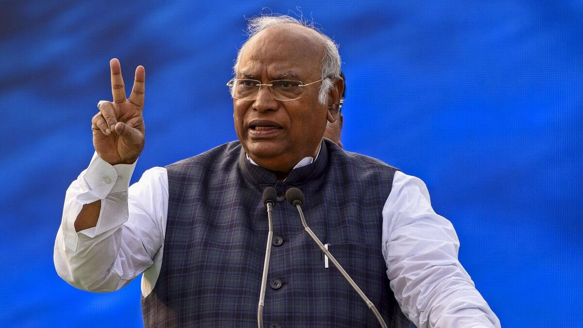 <div class="paragraphs"><p>Congress President Mallikarjun Kharge addresses the gathering during the ‘Telangana Congress Booth Level Convention’, in Hyderabad.&nbsp;</p></div>