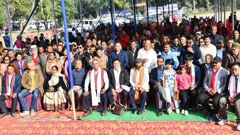 <div class="paragraphs"><p>Ulfa leaders, cadres pose for photographs after&nbsp;it was disbanded on Tuesday (January 23) in Darrang district. </p></div>