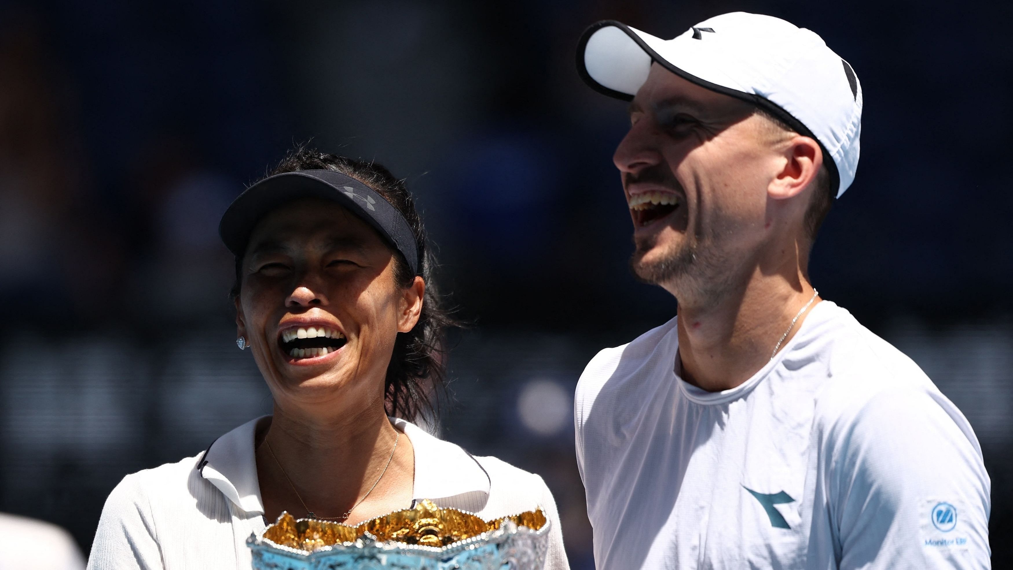 <div class="paragraphs"><p> Poland's Jan Zielinski and Taiwan's Hsieh Su-wei pose with the trophy after winning their mixed doubles final match against Britain's Neal Skupski and Desirae Krawczyk of the US. </p></div>