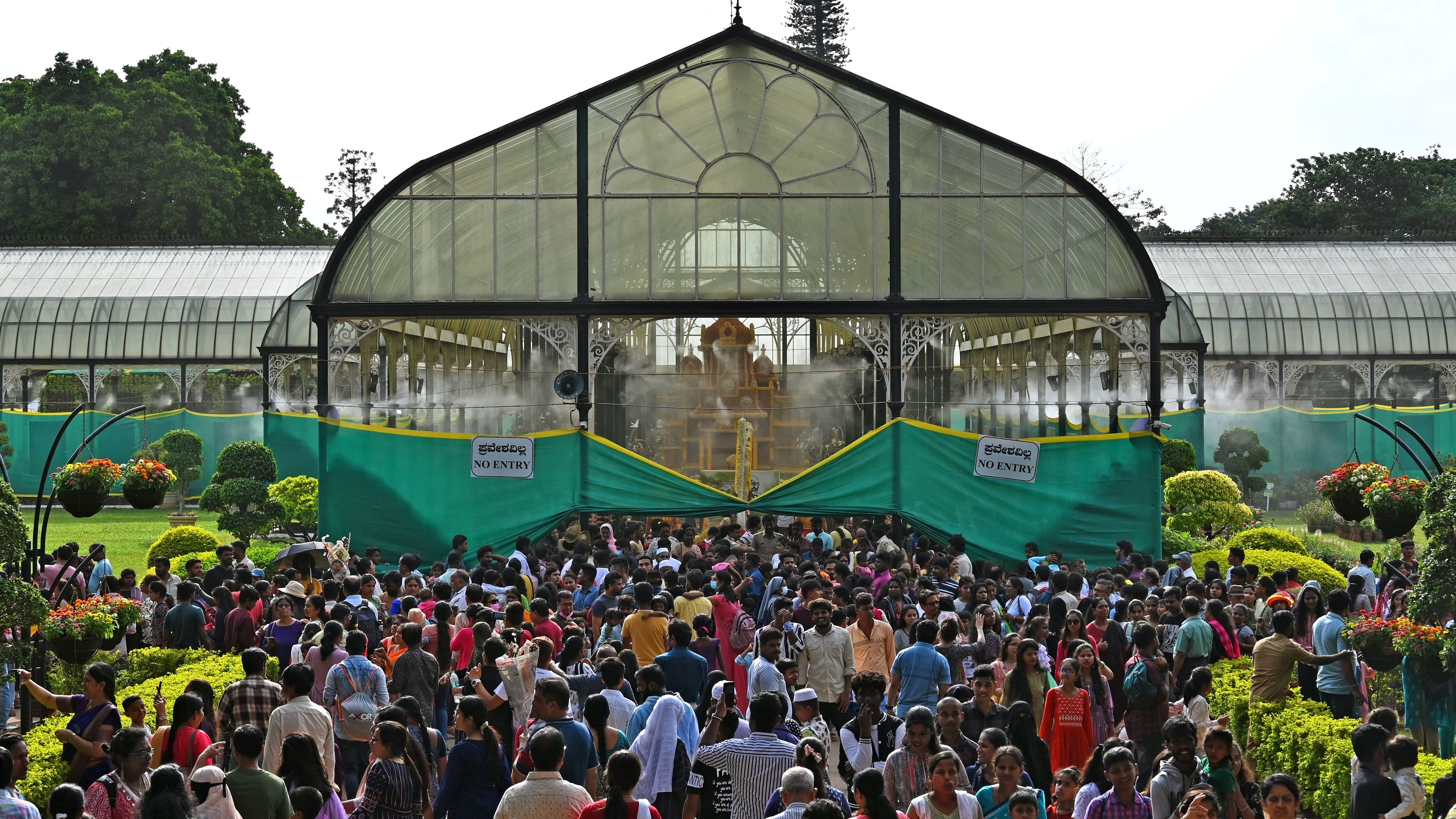 <div class="paragraphs"><p>Thousands visit Lalbagh to witness the annual Republic Day flower show. This image is from the iconic show in 2023. </p></div>