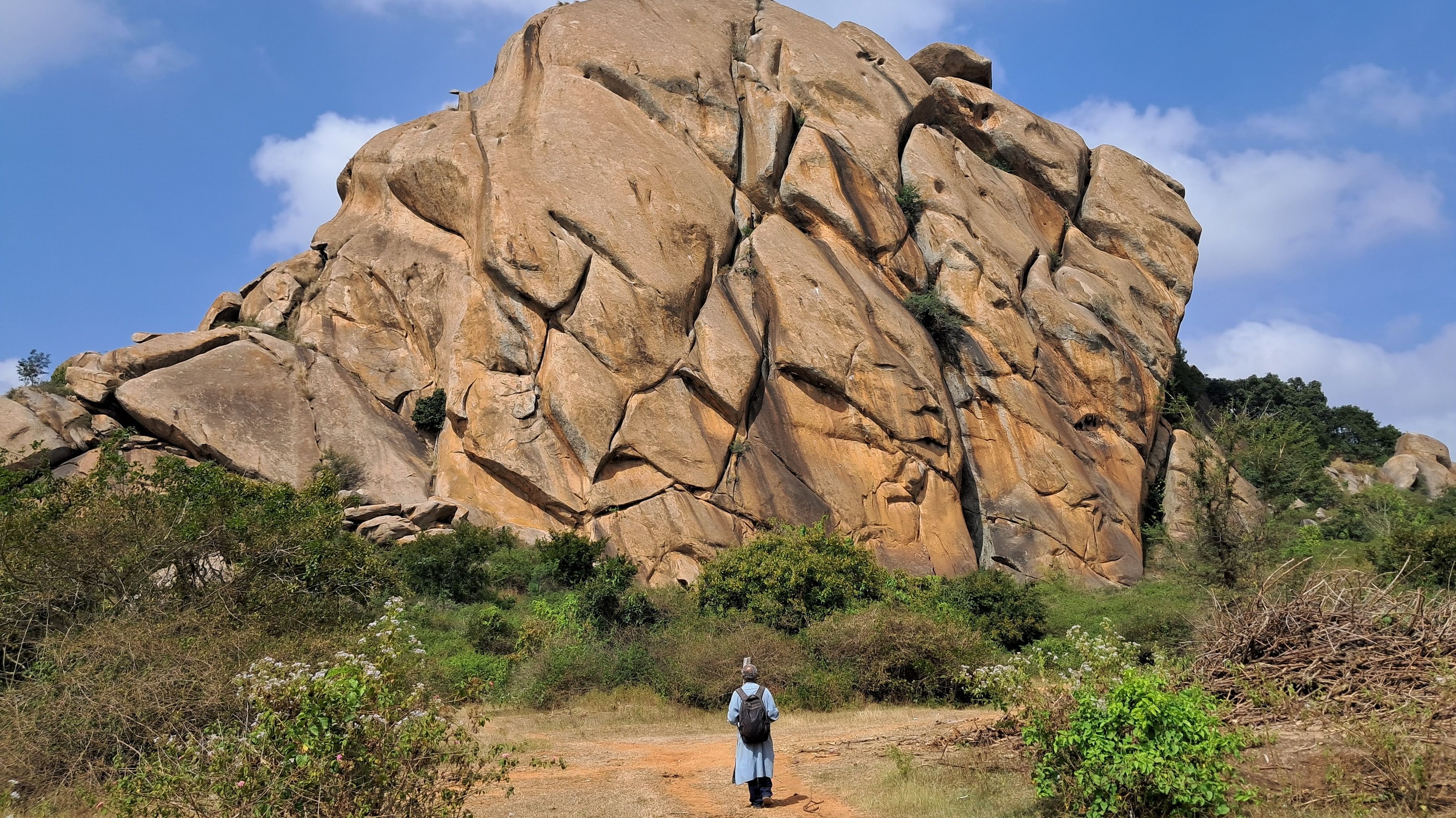 The massive, rhomboid boulders adjacent to Heggunda hill.