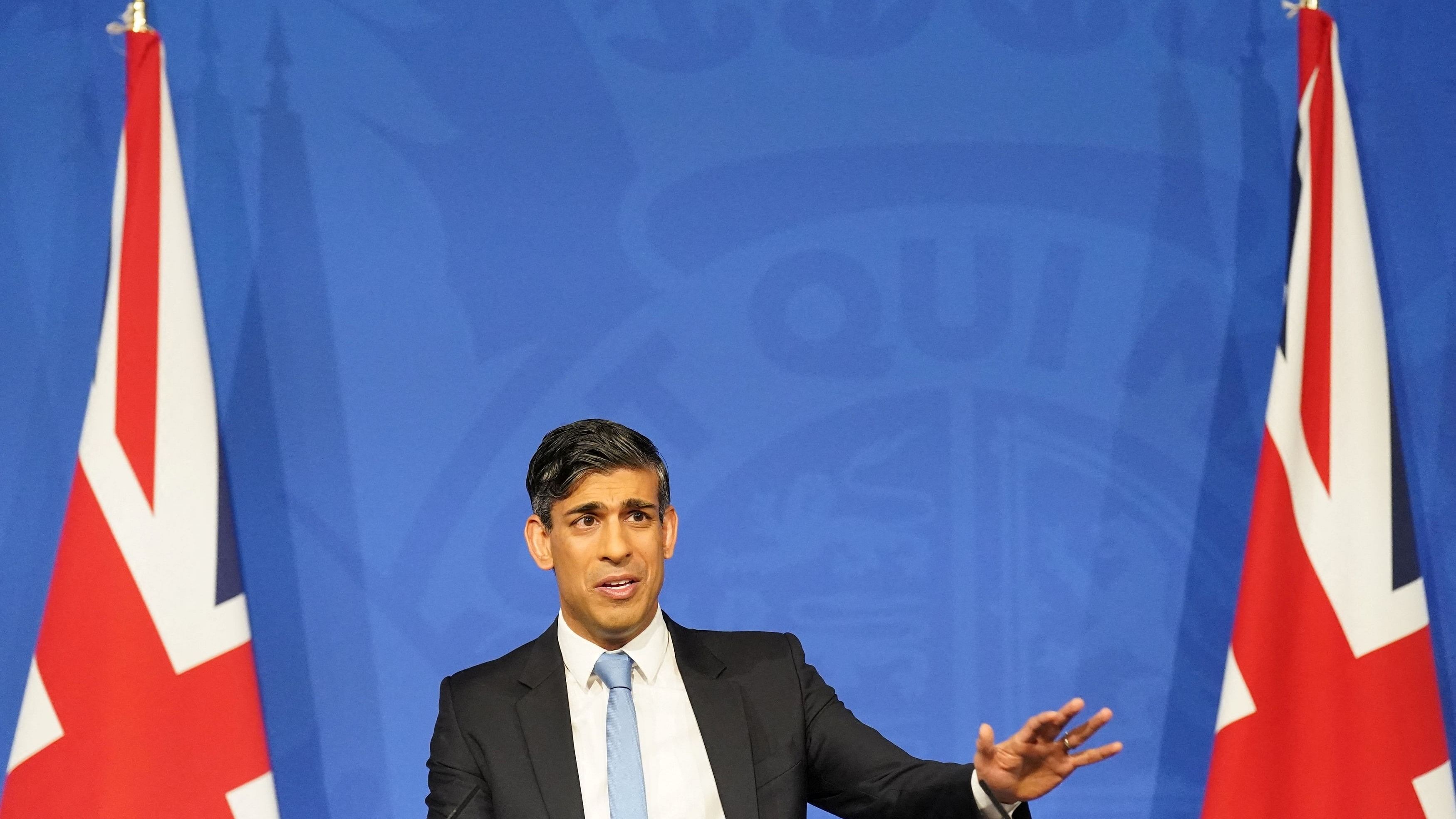<div class="paragraphs"><p>Rishi Sunak speaks during a press conference in Downing Street, London, after he saw the Safety of Rwanda Bill pass its third reading in the House of Commons by a majority of 44 on Wednesday evening. </p></div>