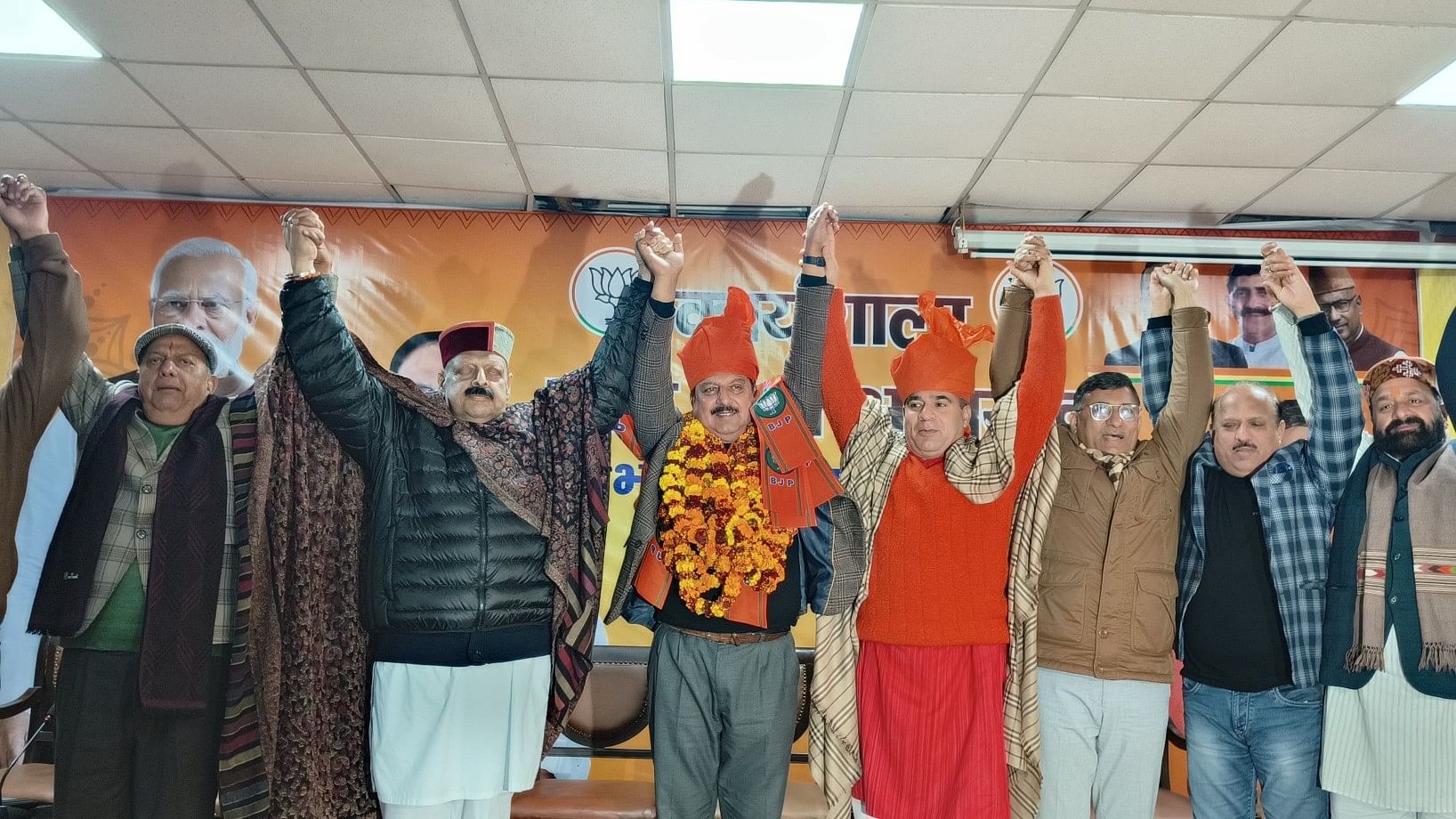 <div class="paragraphs"><p>Many supporters and district office bearers also made the switch from the National Conference to the BJP.</p></div>