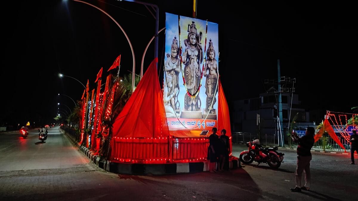 <div class="paragraphs"><p>Hoardings of Lord Rama in Bengaluru</p></div>