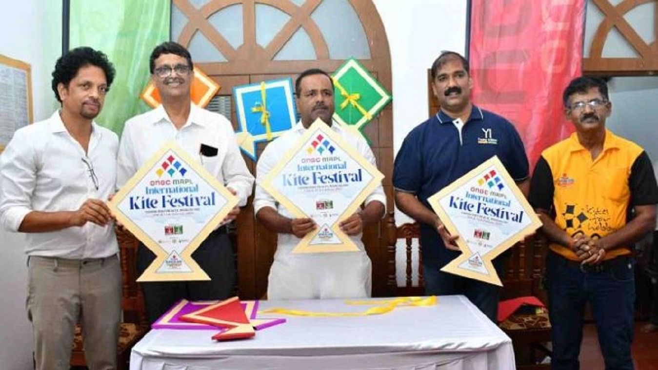 <div class="paragraphs"><p>Legislative Assembly Speaker U T Khader launches the logo of ONGC-MRPL International Kite Festival in Mangaluru. </p><p></p></div>