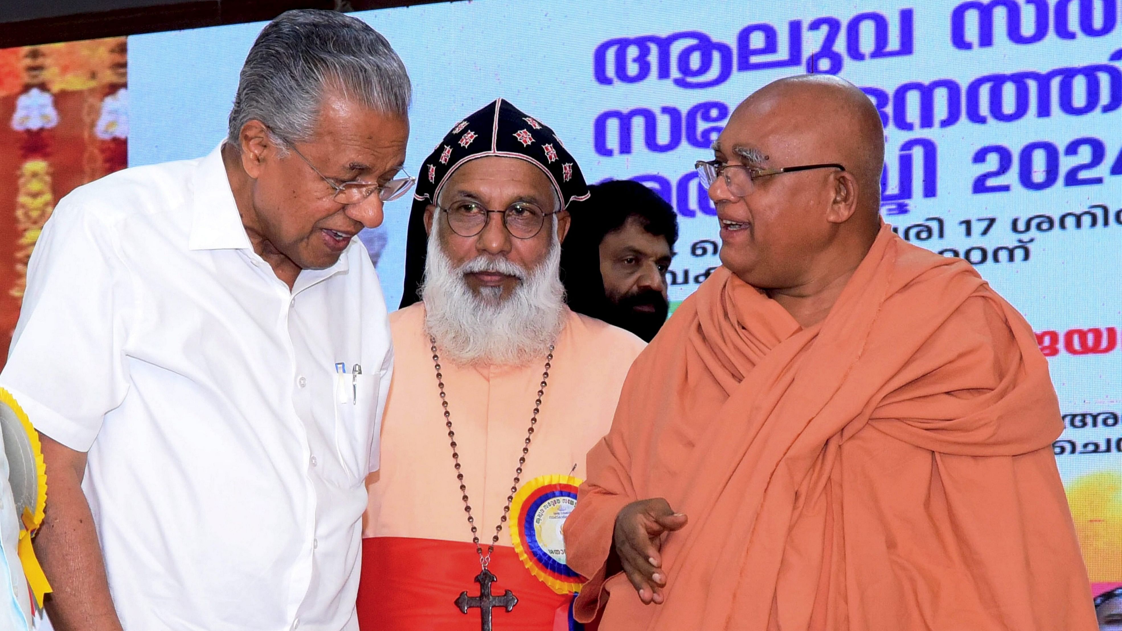 <div class="paragraphs"><p>Kerala Chief Minister Pinarayi Vijayan with Major Archbishop Cardinal Baselios Cleemis and others during the 100th anniversary of the Sarvamatha Sammelanam in Thiruvananthapuram.</p></div>