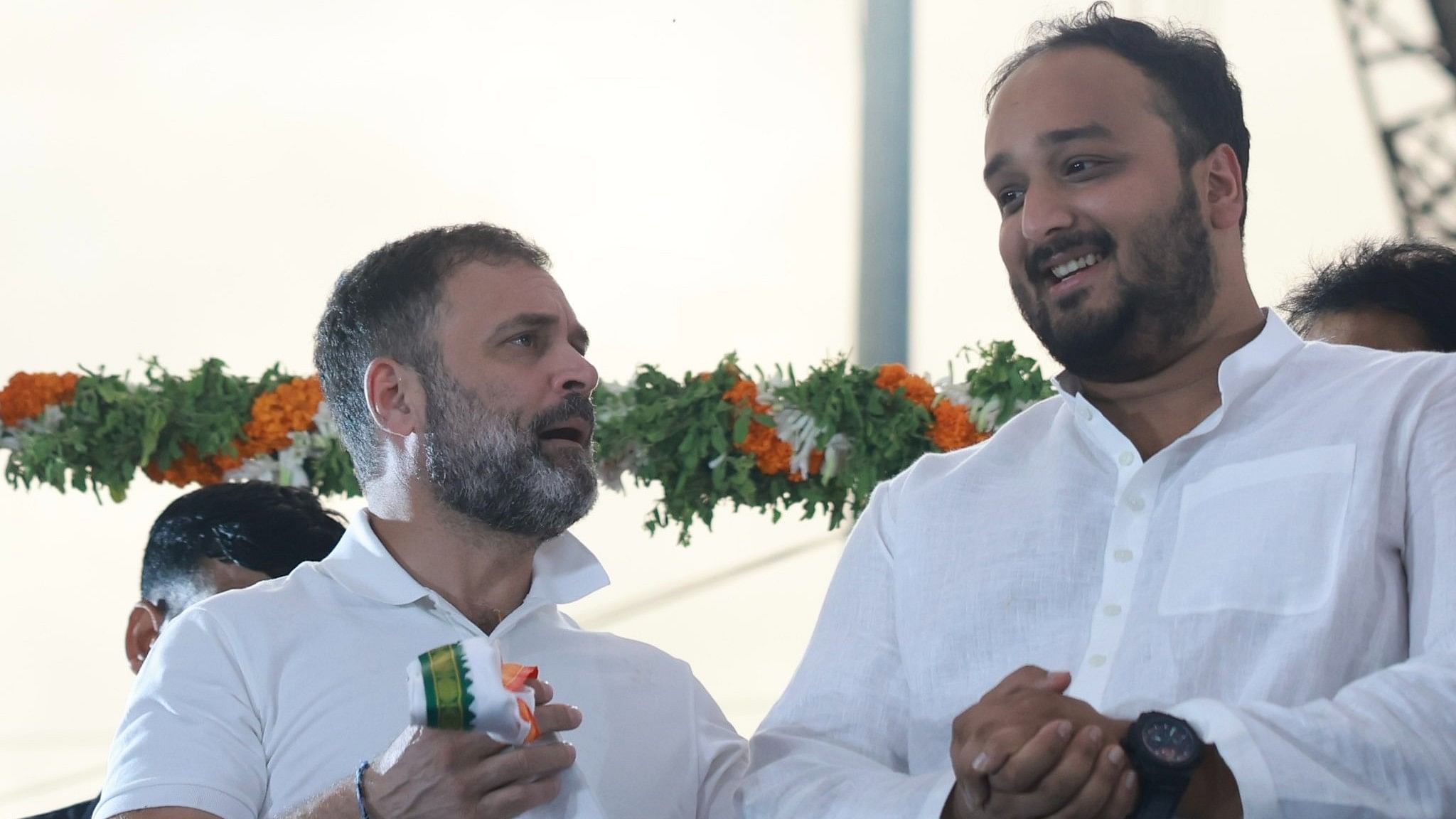 <div class="paragraphs"><p>A file photo of former Mumbai youth Congress chief&nbsp;Zeeshan Siddique with Rahul Gandhi.&nbsp;</p></div>