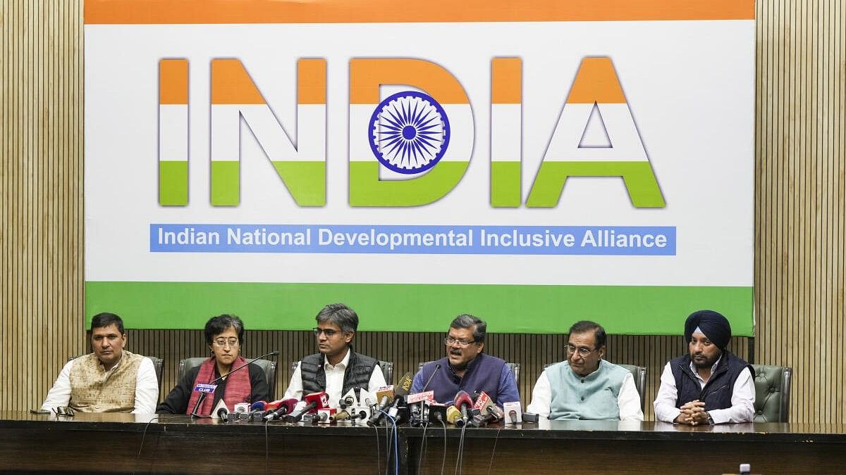 <div class="paragraphs"><p>AAP leaders Saurabh Bharadwaj, Atishi Singh and Sandeep Pathak with Congress leaders Mukul Wasnik, Deepak Babaria and Arvinder Singh Lovely during a joint press conference, in New Delhi, Saturday, Feb. 24, 2024.</p></div>
