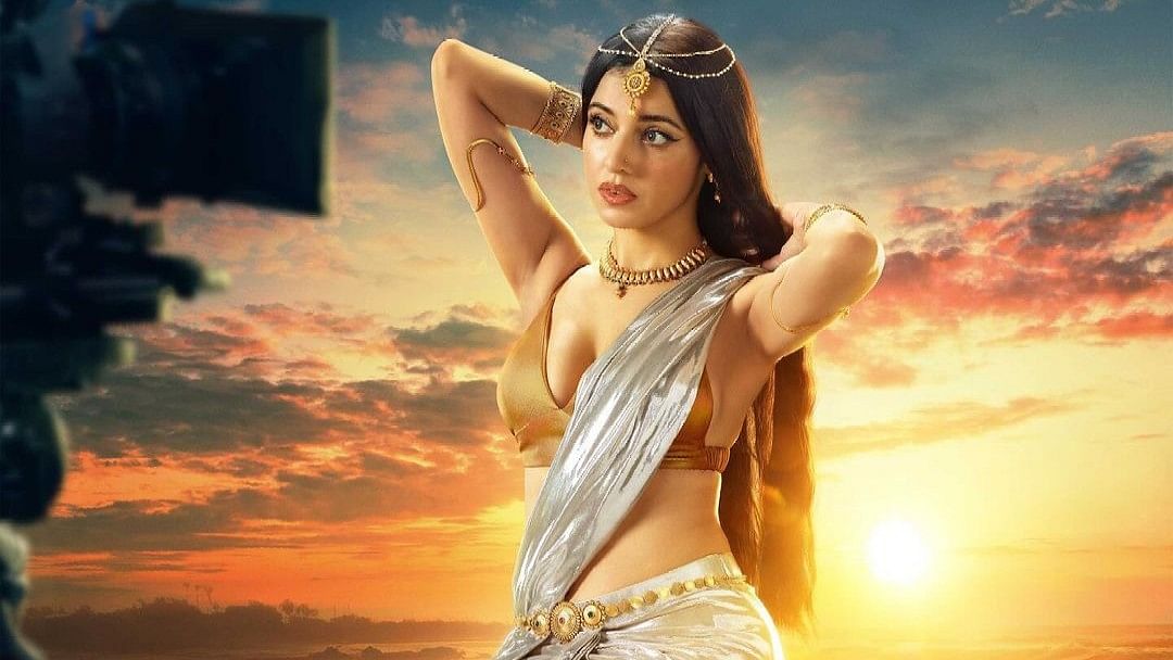 <div class="paragraphs"><p>Divyah Khosla Kumar on the poster of the Telugu movie&nbsp;<em>Hero Heeroine</em>.</p></div>