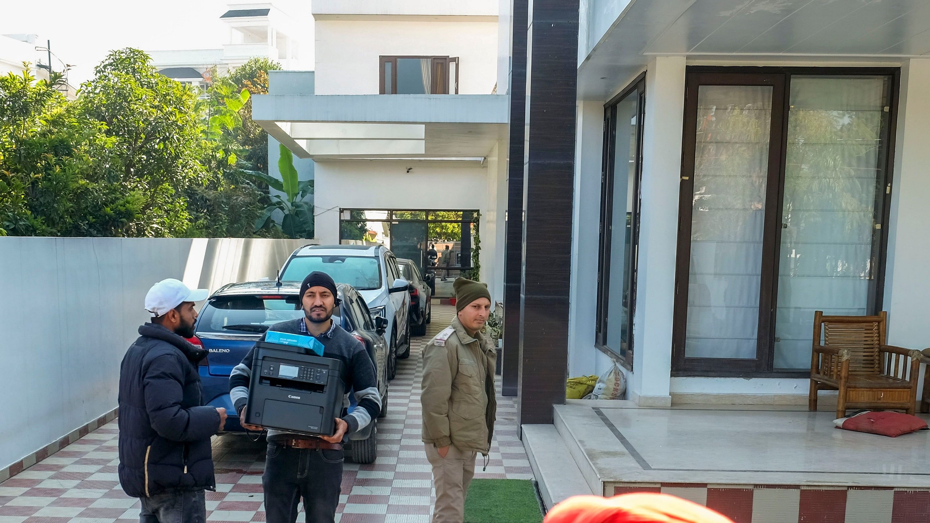 <div class="paragraphs"><p>Officials during Enforcement Directorate (ED) raid at the residence of Congress leader and former Uttarakhand minister Harak Singh Rawat as part of a money laundering investigation, in Dehradun.</p></div>