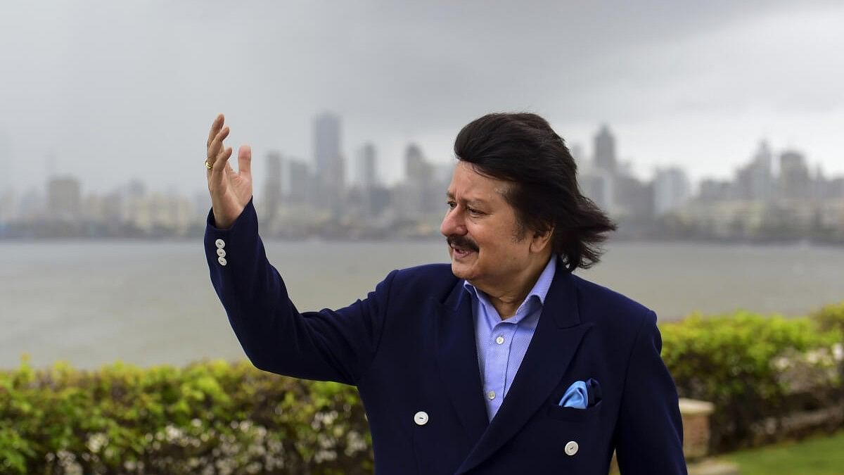 <div class="paragraphs"><p>Pankaj Udhas</p></div>