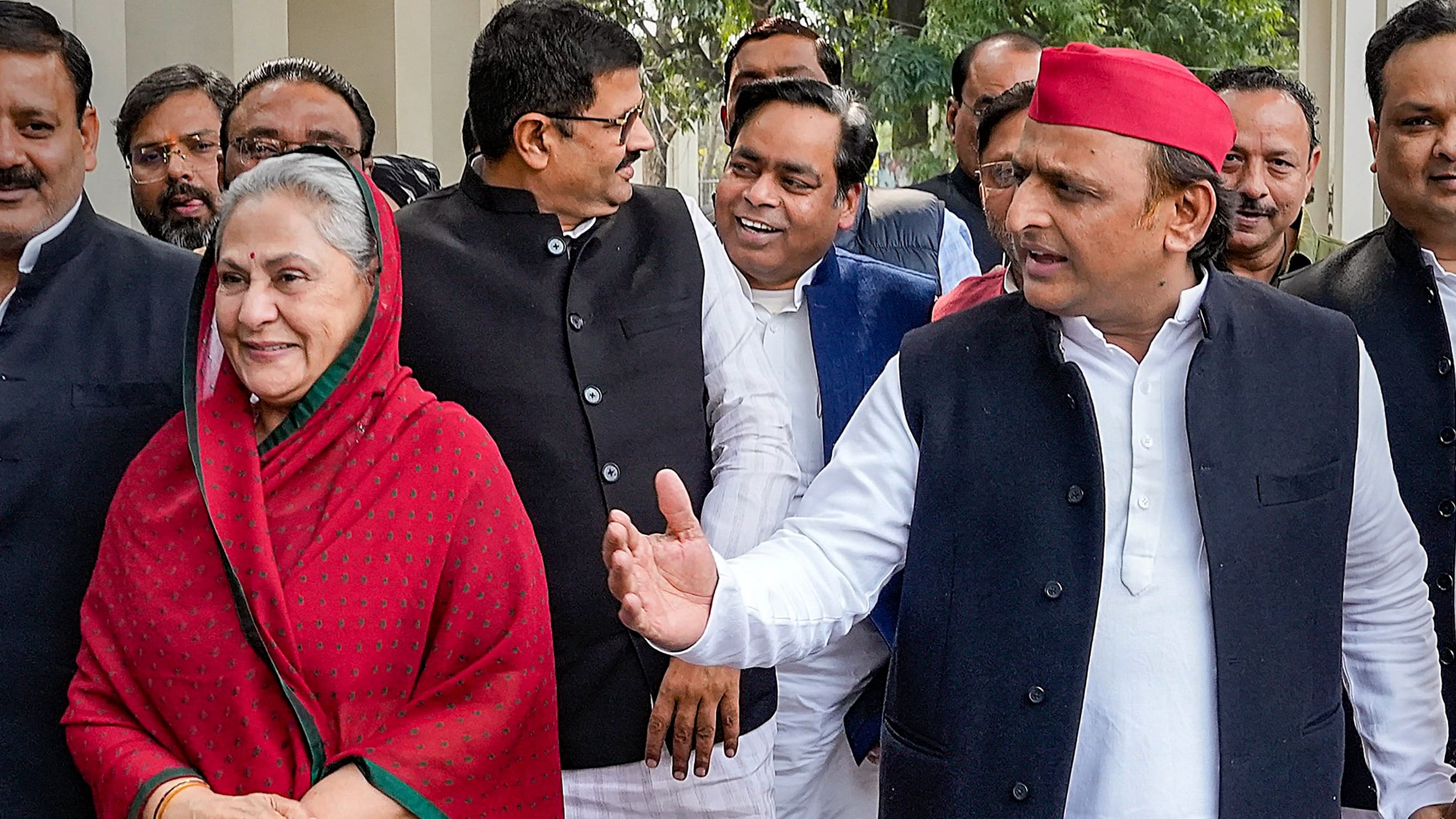 <div class="paragraphs"><p>Samajwadi Party President Akhilesh Yadav with party MP Jaya Bachchan during the prayer of Shaligram Shila for Dudheshwar Mahadev Temple, Etawah, at party headquarters, in Lucknow, on Tuesday</p></div>