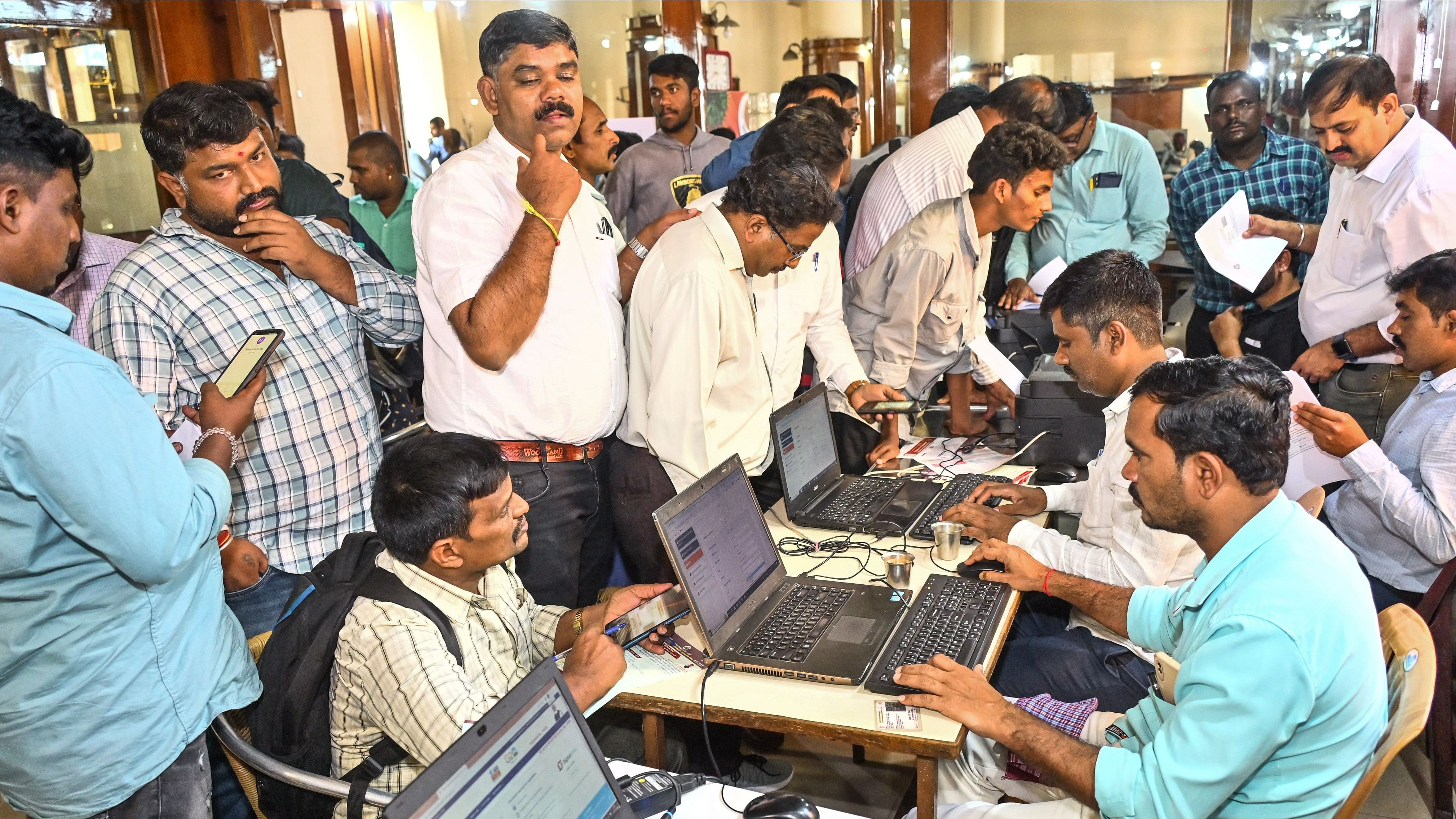 <div class="paragraphs"><p>The eShram registration drive was organised by Prajavani and Deccan Herald at their MG Road office on Thursday. </p></div>