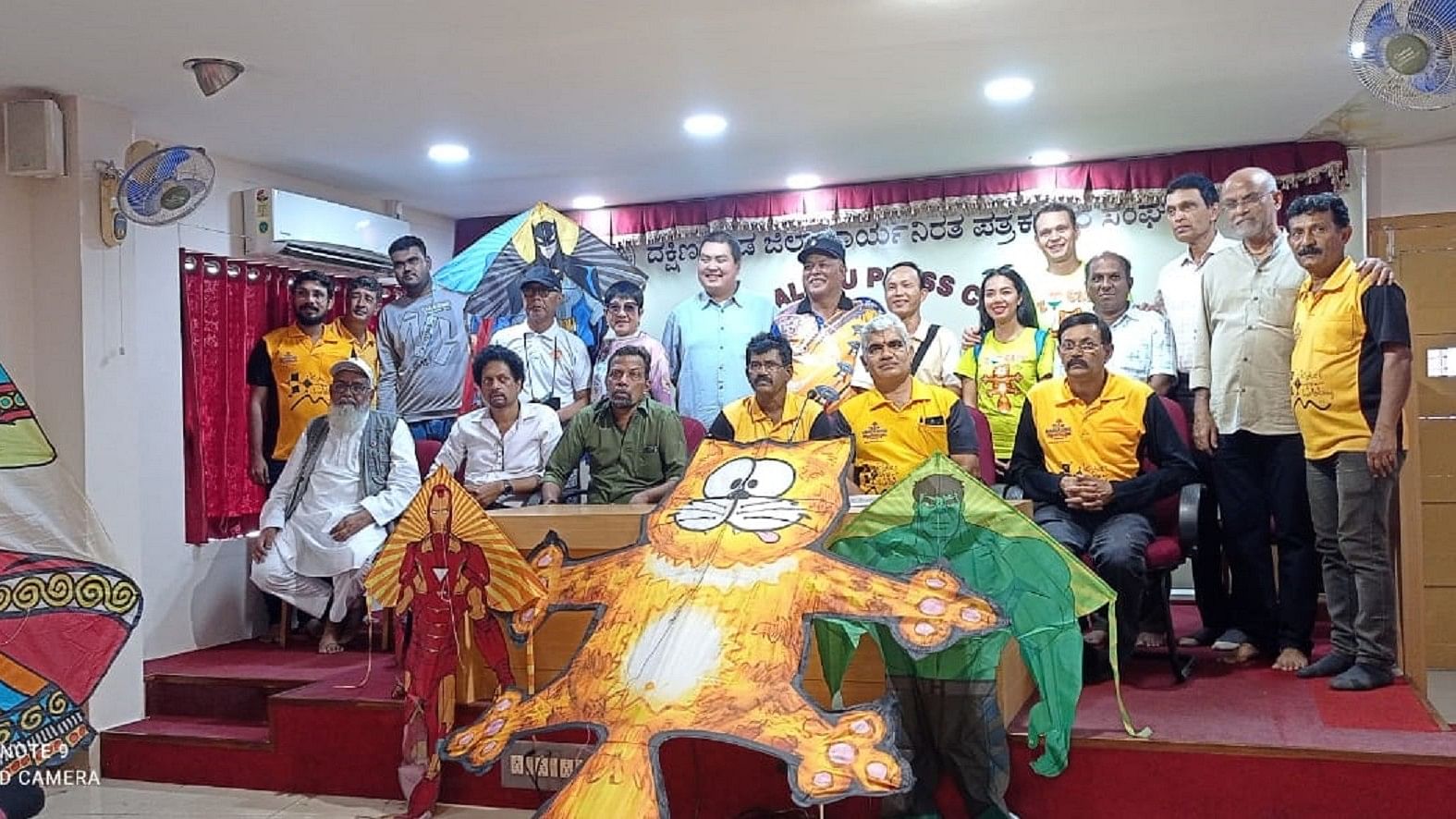 <div class="paragraphs"><p>Team Mangalore with Indian and foreign kite flyers during a press meet in Mangaluru. </p></div>
