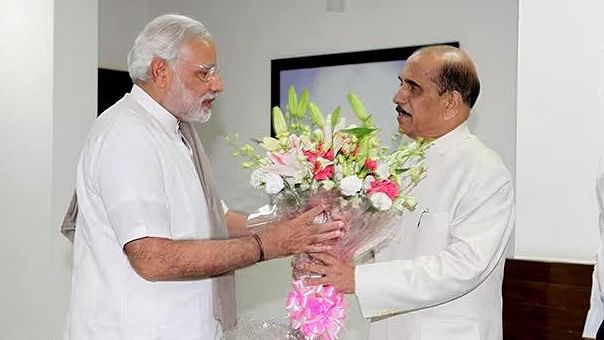 <div class="paragraphs"><p>Prime Minister Narendra Modi with the late former Maharashtra Chief Minister Manohar Joshi</p></div>